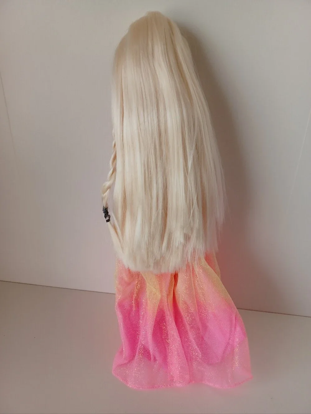 Vintage Barbie Fashion Doll Prncess Pink And Yellow Dress‎ With Crown Toy